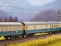 Trix N - 18485 - Schnellzug-Speisewagen WRtm 134 - Artikelbild