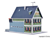 Vollmer H0 - 43616 - H0 Reisebüro mit Inneneinrichtung und Beleuchtung, Funktionsbausatz - Artikelbild