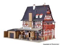 Vollmer H0 - 43696 - H0 Dorfschmiede mit Zubehör - Artikelbild