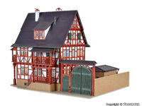 Vollmer H0 - 43696 - H0 Dorfschmiede mit Zubehör - Artikelbild