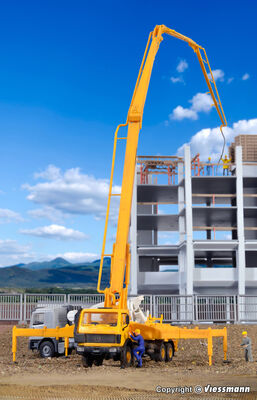 Kibri H0 - 10200 - H0 SCHWING Betonpumpe 4-achsig - Artikelbild