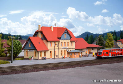Kibri Z - 36702 - Z Bahnhof Rodach - Artikelbild