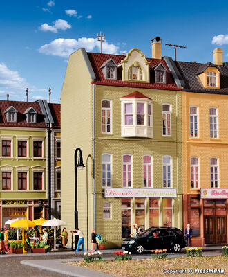Kibri H0 - 38392 - H0 Stadthaus Pizzeria in Düsseldorf - Artikelbild
