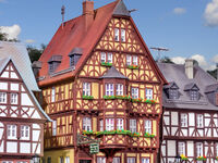 Kibri H0 - 38902 - H0 Haus mit Erker in Miltenberg