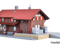 Kibri H0 - 39519 - H0 Bahnhof Surava inkl. Hausbeleuchtungs- Startset - Artikelbild