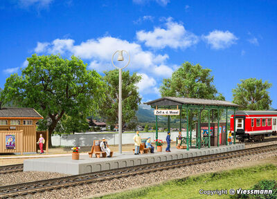 Kibri H0 - 39564 - H0 Bahnsteig Zell an der Mosel mit LED-Beleuchtung, Funktionsbausatz - Artikelbild