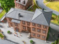 Faller H0 - 130784 - Waldorfschule - Artikelbild