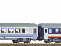 Piko H0 - 97931 - Start-Set mit Bettung E-Lok Taurus mit 3 IC Wagen PKP