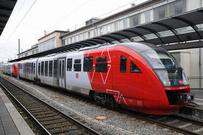 Piko H0 - 52077 - Dieseltriebwagen Desiro Saarlandbahn DB AG VI - Artikelbild