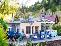 Faller - 330821 - Tankstelle mit Werkstatt
