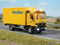 Viessmann H0 - 8117 - H0 MB ACTROS 2-achs Kofferaufbau, GleisBau, Funktionsmodell - Artikelbild