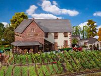 Faller - 130611 - Weinkellerei