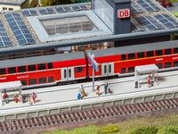 Faller H0 - 120202 - Moderner Bahnsteig mit Zubehör